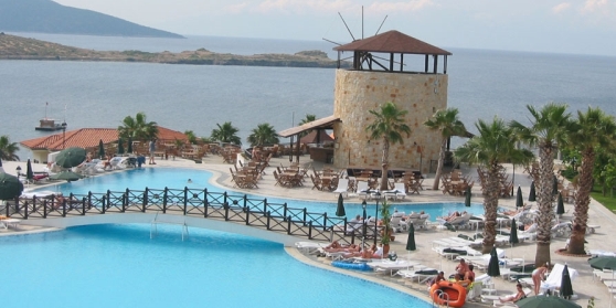 Antalya de la 270 Euro de persoana 8 zboruri pe saptamana din Bucuresti,Cluj,Timisoara. Pentru a beneficia de cele mai bune preturi sunati la 021/319.32.23